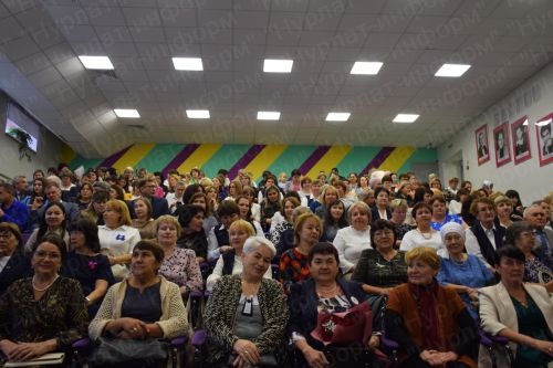 В Нурлате в школе искусств «Сэлэт» чествовали учителей и воспитателей
