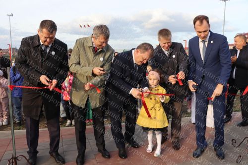 В Нурлате открылась карусель