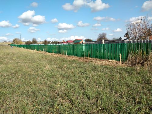 В Нижнем Нурлате жители провели субботник на кладбище