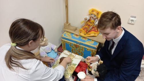 Экскурсия «Традиции наследников» прошла в Доме Дружбы народов