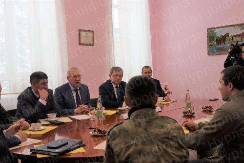 В ходе поездки в Нурлат депутат Государственной Думы РФ Олег Морозов встретился с бойцами СВО