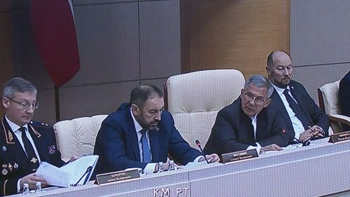 Нурлатцы в режиме ВКС приняли участие на заседании Кабинета министров РТ