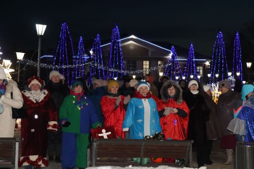 В Нурлате открыли главную новогоднюю елку