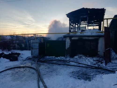 В Нурлате погиб мужчина при пожаре в собственном доме