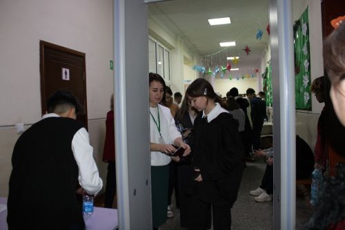 Нурлатские школьники присоединились к Региональной акции «Все решают только знания: разберем со специалистом»