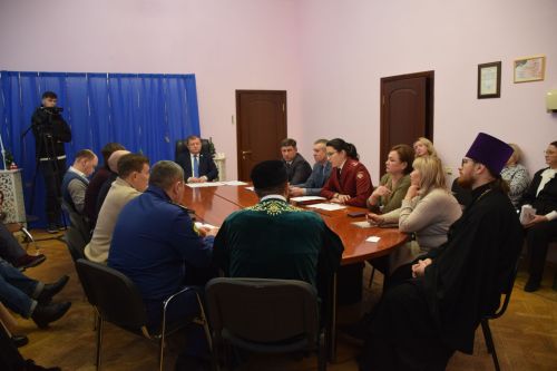 В Нурлате прошел круглый стол с участием представителей религиозных и общественных организаций