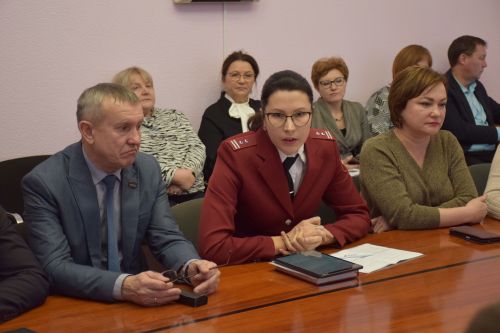 В Нурлате прошел круглый стол с участием представителей религиозных и общественных организаций