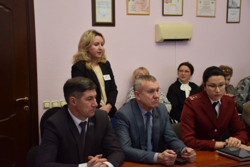 В Нурлате прошел круглый стол с участием представителей религиозных и общественных организаций