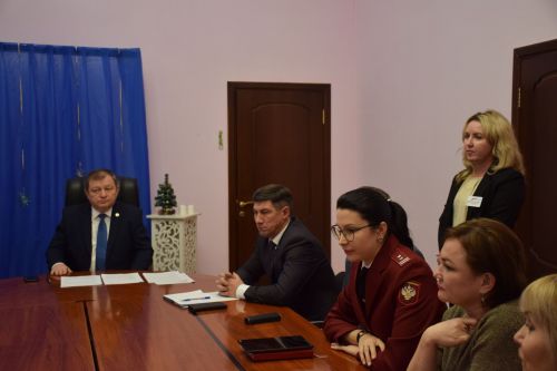 В Нурлате прошел круглый стол с участием представителей религиозных и общественных организаций