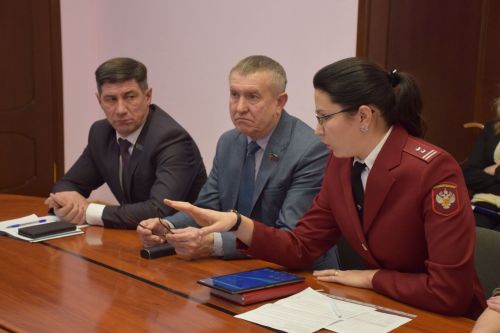 В Нурлате прошел круглый стол с участием представителей религиозных и общественных организаций