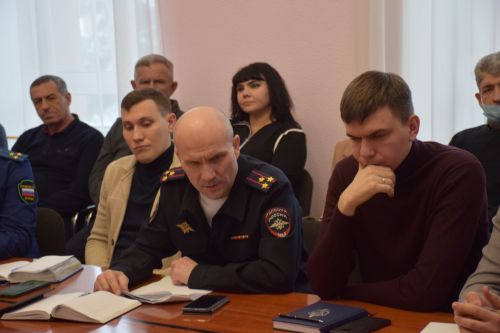 В Нурлате прошел круглый стол с участием представителей религиозных и общественных организаций