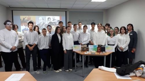 В центральной библиотеке Нурлата прозвучали бардовские песни
