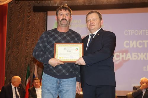 В Нурлате торжественно запустили новую систему водоснабжения