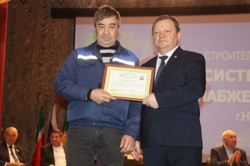В Нурлате торжественно запустили новую систему водоснабжения