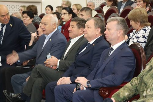 В Нурлате торжественно запустили новую систему водоснабжения