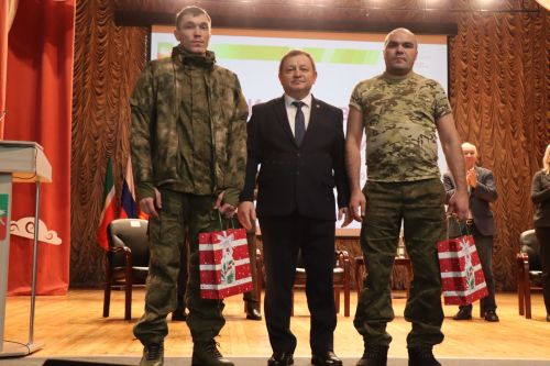 В Нурлате торжественно запустили новую систему водоснабжения