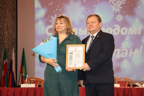 В Нурлате расширенная планерка завершилась награждением
