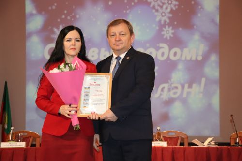 В Нурлате наградили победителей смотра-конкурса на лучшую новогоднюю иллюминацию «Новый Год-2024”