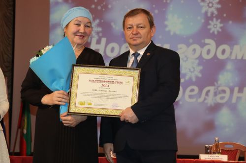 В Нурлате расширенная планерка завершилась награждением