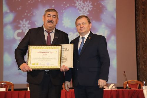 В Нурлате расширенная планерка завершилась награждением