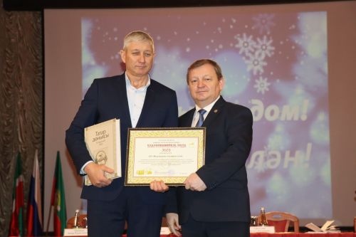 В Нурлате расширенная планерка завершилась награждением