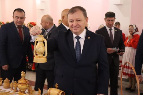 В Нурлате на 25 000 000 рублей отремонтировали Дворец культуры