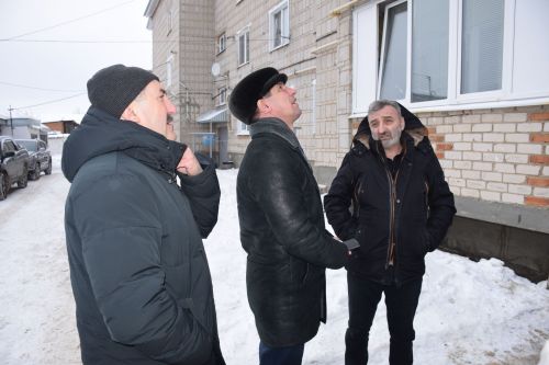 В Нурлате комиссия ознакомилась с ходом капитального ремонта домов