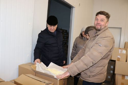 Алмаз Ахметшин посетил молокоперерабатывающий завод в Тюрнясеве