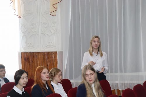 Глава района Алмаз Ахметшин провел парламентский урок