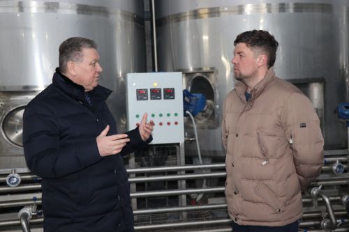 Алмаз Ахметшин посетил молокоперерабатывающий завод в Тюрнясеве