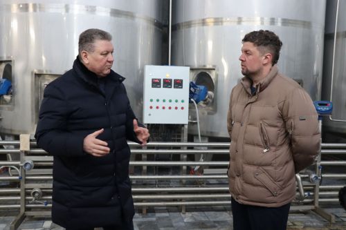 Алмаз Ахметшин посетил молокоперерабатывающий завод в Тюрнясеве