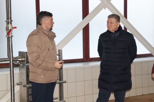 Алмаз Ахметшин посетил молокоперерабатывающий завод в Тюрнясеве
