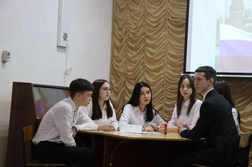 Глава района Алмаз Ахметшин провел парламентский урок