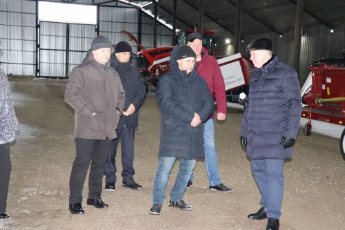 Алмаз Ахметшин посетил крестьянско-фермерское хозяйство Али Алиева в Тюрнясеве