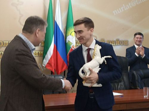 Нурлатцы приняли участие в торжественной церемонии открытия Года педагога и наставника