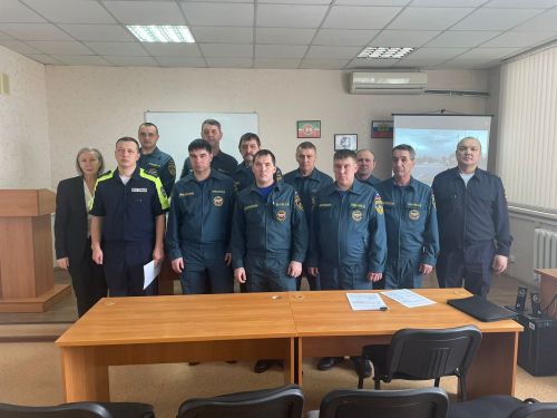 Нурлатские автоинспекторы проводят встречи с коллективами предприятий и организаций района