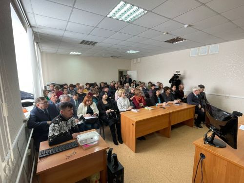Нурлатские автоинспекторы проводят встречи с коллективами предприятий и организаций района