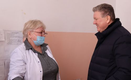 Алмаз Ахметшин с рабочим визитом посетил Альметьевскую врачебную амбулаторию Нурлатской ЦРБ