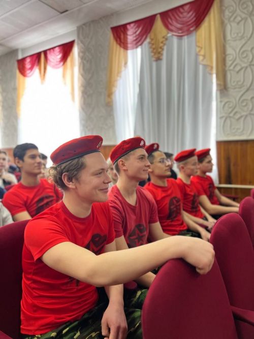 Генерал - майор запаса Анатолий Молоствов: «Выбирать профессию важно сердцем»