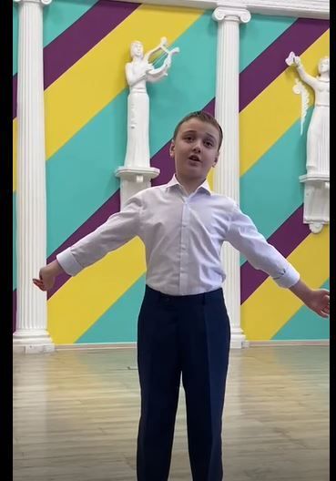 Расул Замалиев принимает участие в конкурсе, посвященном творчеству Гакиля Сагирова