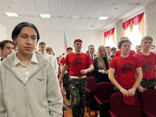 Генерал - майор запаса Анатолий Молоствов: «Выбирать профессию важно сердцем»