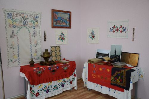 В Нурлате открылась выставка религиозных книг