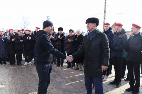 Из Нурлата в Лисичанск отправилась очередная партия гуманитарной помощи