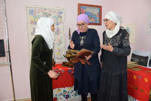 В Нурлате открылась выставка религиозных книг