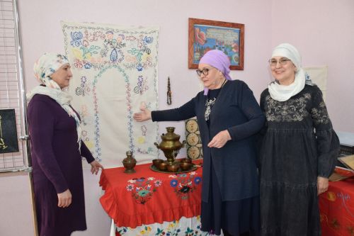 В Нурлате открылась выставка религиозных книг
