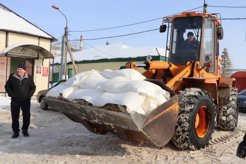 Из Нурлата в Лисичанск отправилась очередная партия гуманитарной помощи