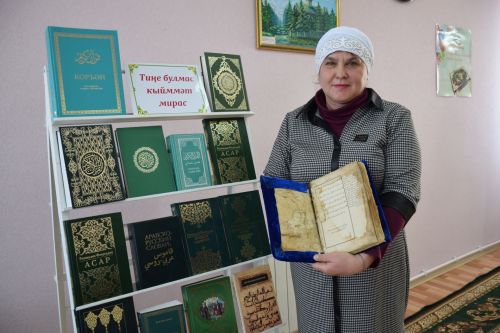 В Нурлате открылась выставка религиозных книг