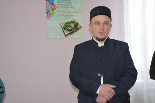 В Нурлате открылась выставка религиозных книг