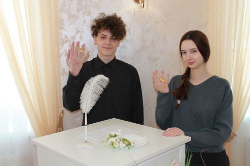 Нурлатские старшеклассники побывали на уроке в ЗАГСе