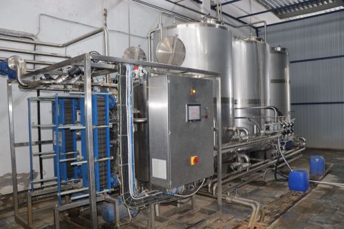 Скоро на полках нурлатских торговых точек появятся сливочное масло и сыр местного производства